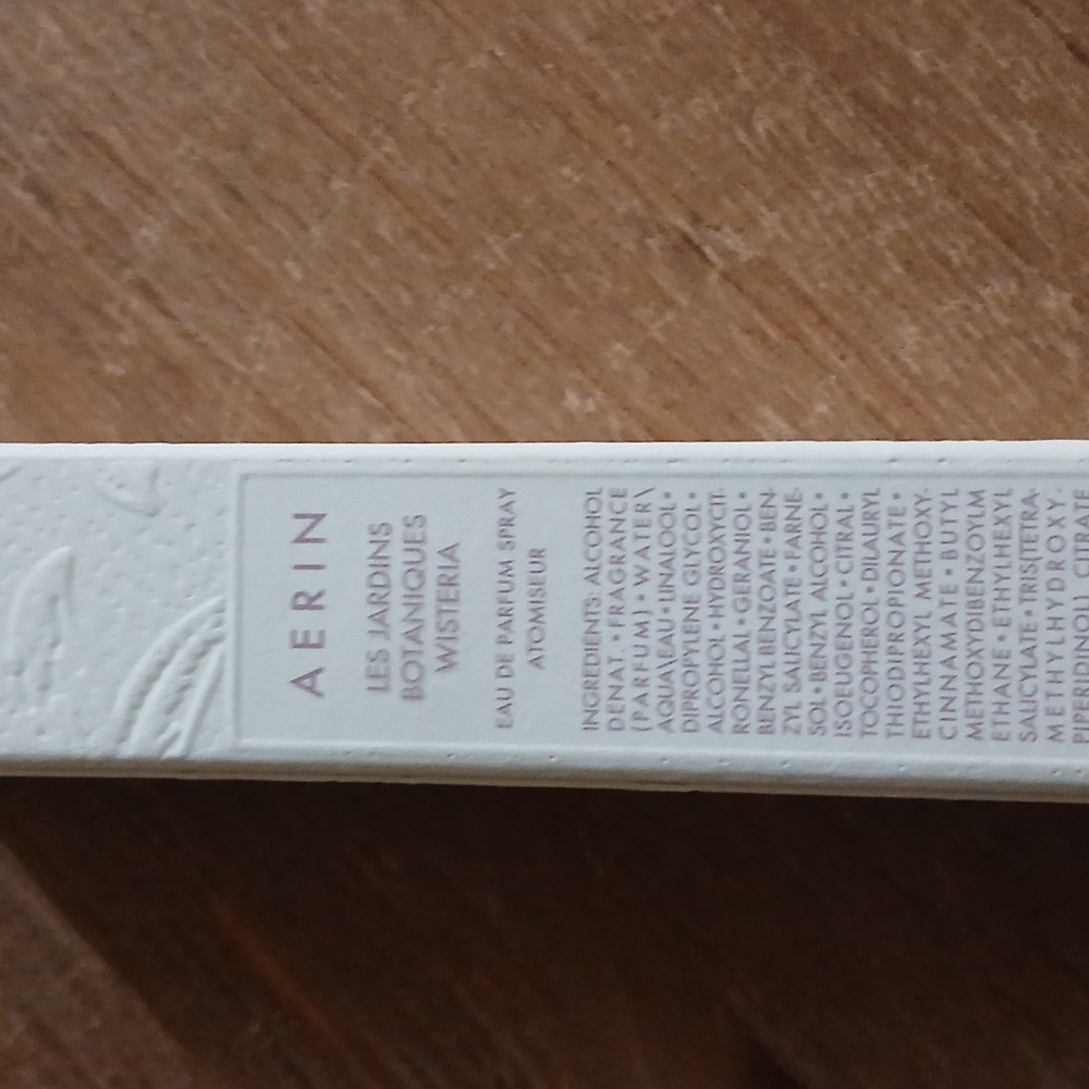 New AERIN Les Jardins Botaniques Wisperia Parfum Spray - Picture 12 of 17